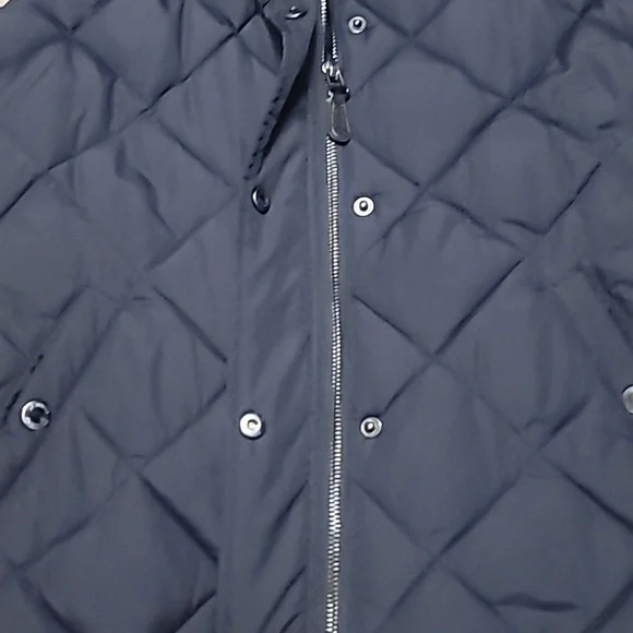 Quilted Vest - Picture 3 of 7